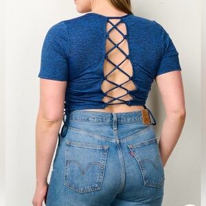 NWOT blue heathered stretchy PLUS SIZE SHORT SLEEVE OPEN BACK CROP TOP